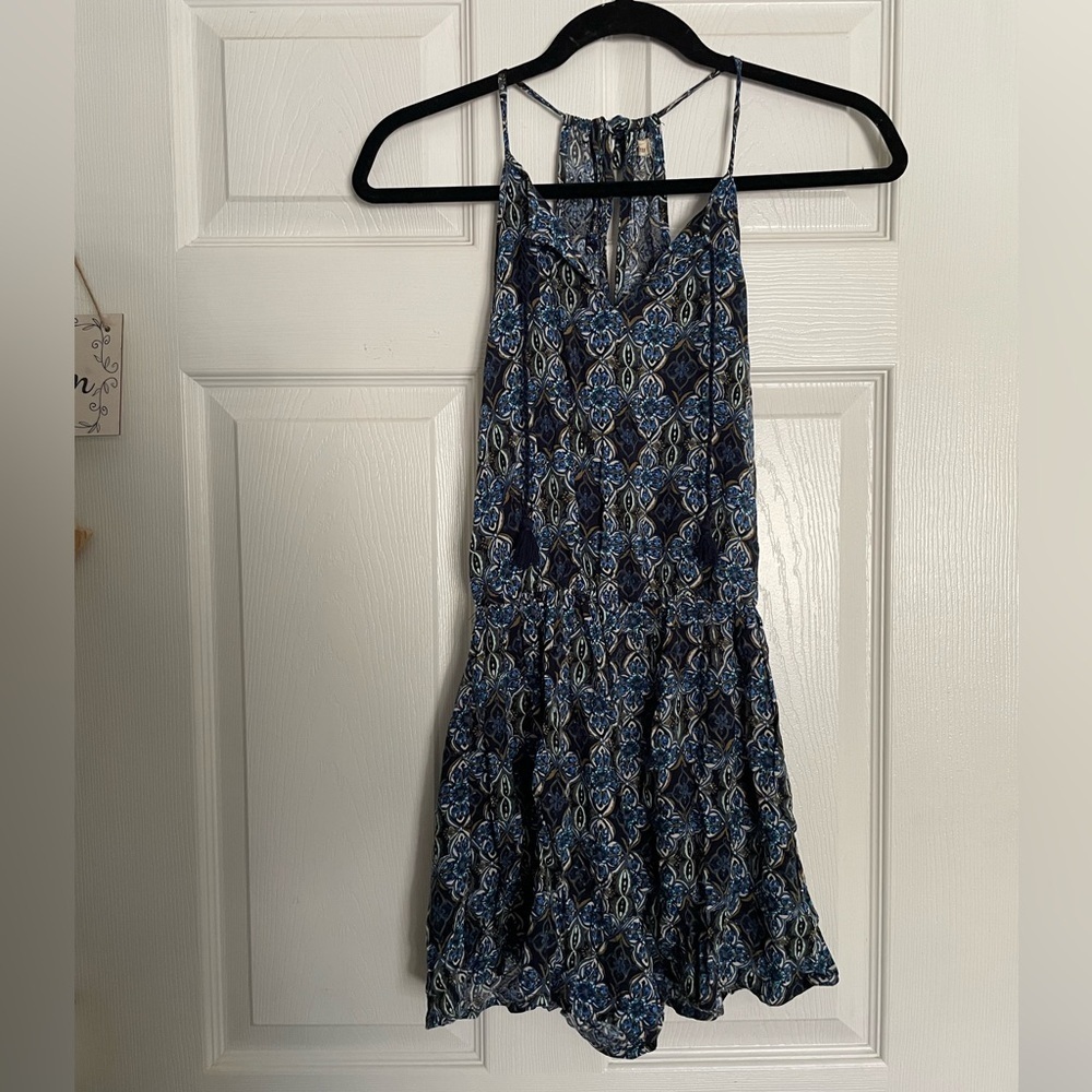 Hollister XS Blue and White Patterned Romper
